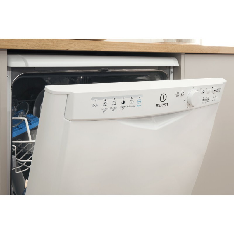 Indesit LAVE VAISELLE 13 COUVERTS 5 PROGRAMMES DFG15B10EU 2